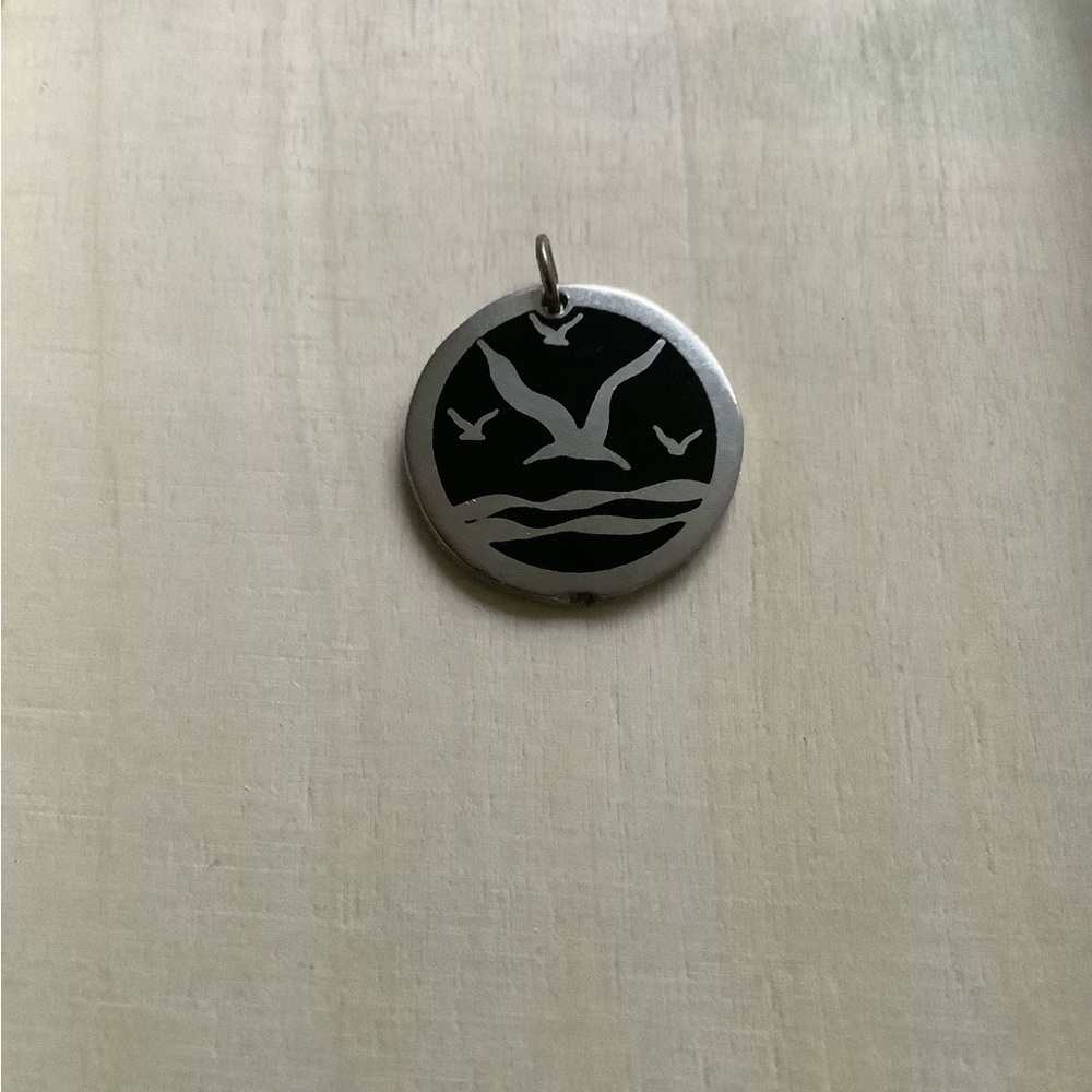 NEW Seagull over ocean waves pendant unisex
